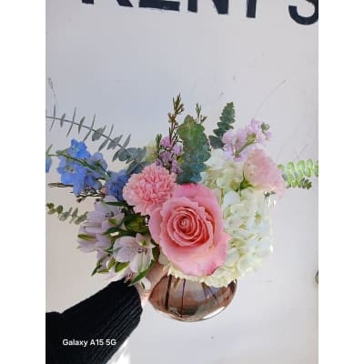 Hallsville Florist | Hallsville, Missouri Flower Delivery by