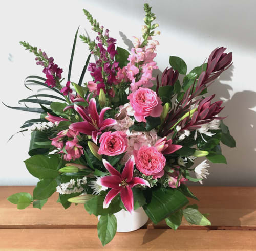 Florist V8N 0A4 | V8N 0A4 Flower Delivery by Poppies Floral