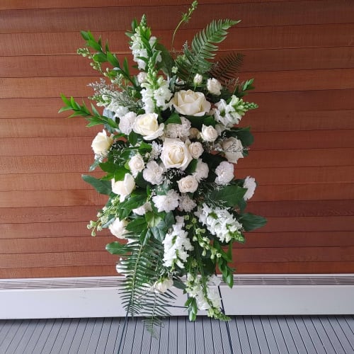 Florist V8Z 7H4 | V8Z 7H4 Flower Delivery by Poppies Floral Art