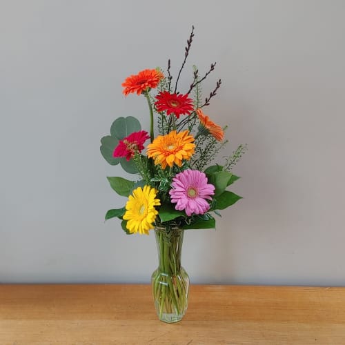 Florist V8X 2T4 | V8X 2T4 Flower Delivery by Poppies Floral Art