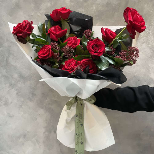 Florist V8Z 7X8 | V8Z 7X8 Flower Delivery by Poppies Floral Art