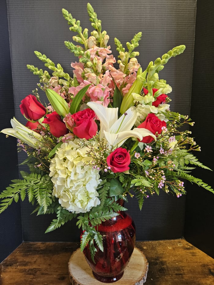 The Bella flower arrangement