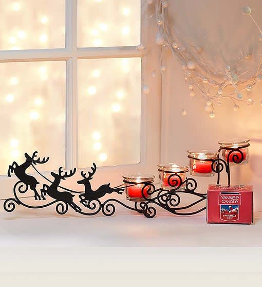 Reindeer Sleigh & Yankee Candle Tea Light Set