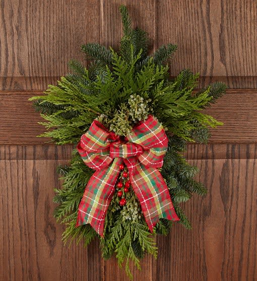 Festive Holiday Swag