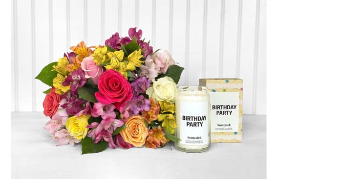 Sunshine Bouquet & Birthday Party Homesick Candle