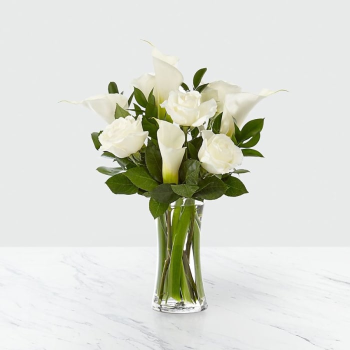 Endless Elegance Bouquet - Vase Included
