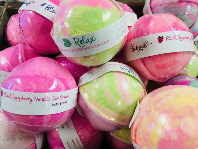 Lavender Sage bath bomb