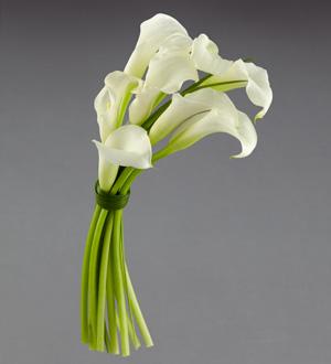 The FTD® Promise to Love You™ Bouquet by Vera Wang