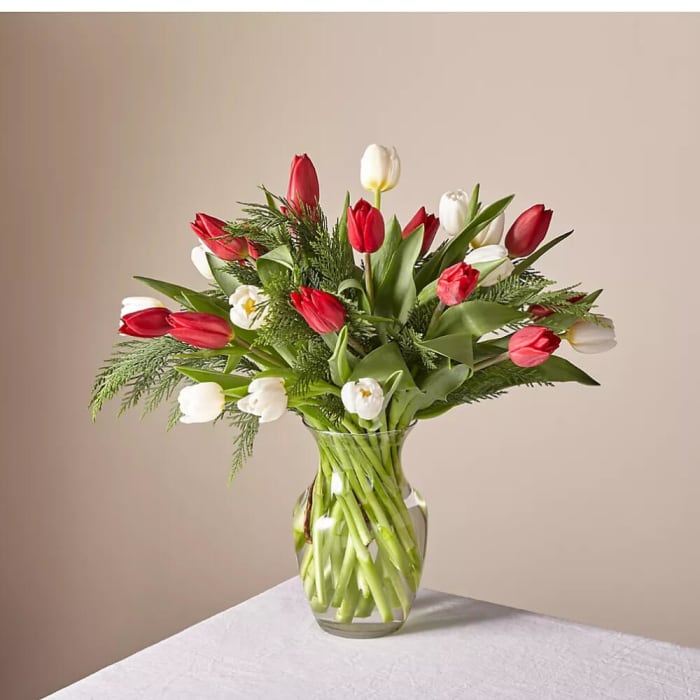 Original New Traditions Tulip Bouquet
