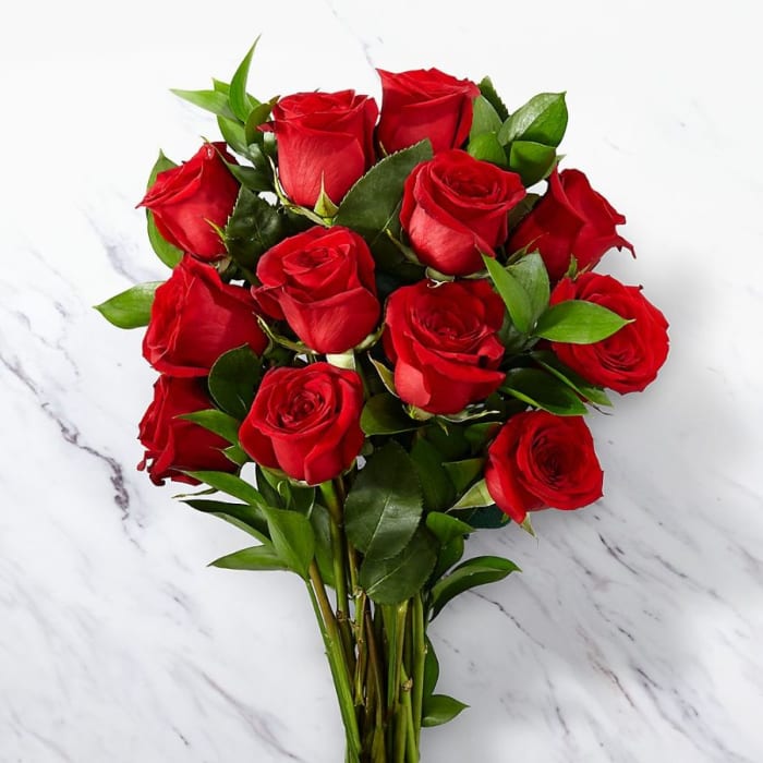 12 Red Roses with Glass Vase