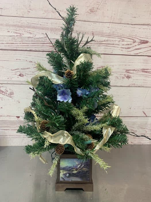 A Christmas Cottage Silk (Artificial) Tree