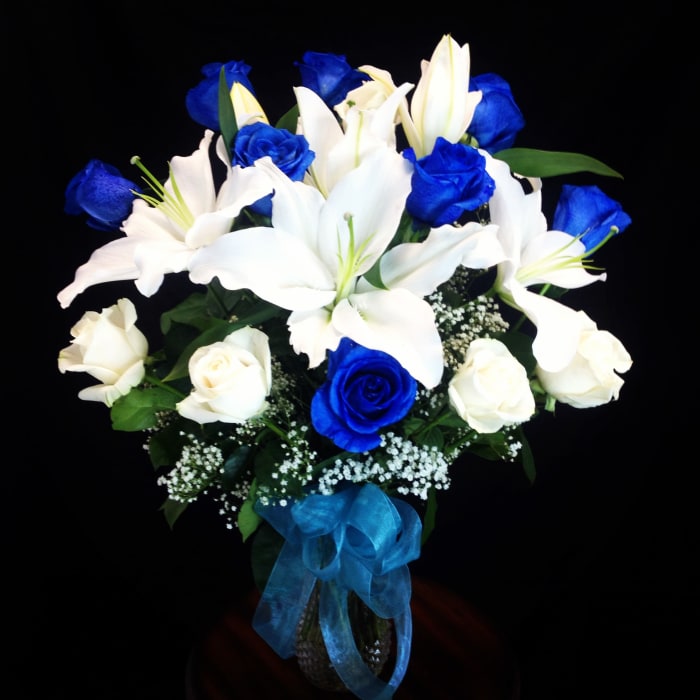 Sapphire Love Blue Roses