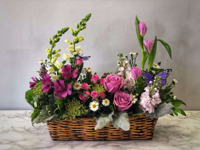 Country Basket Blooms