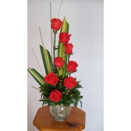 8 Red Roses