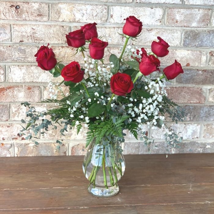 Classic Dozen Roses