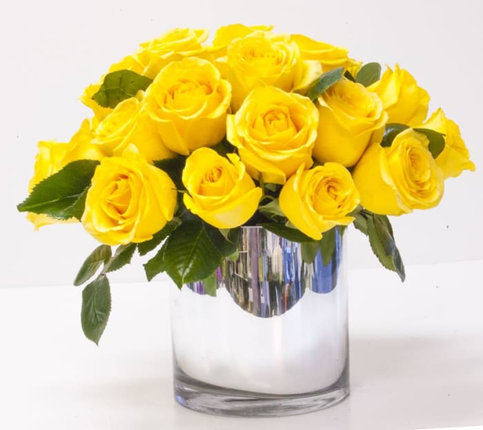 18 Yellow Rose