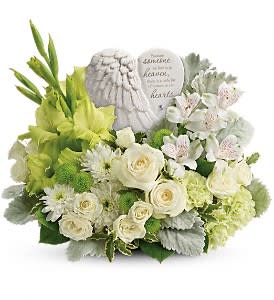 Teleflora's Hearts in Heaven Bouquet