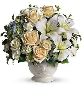 Beautiful Dreams by Teleflora