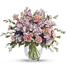 Teleflora's Pretty Pastel Bouquet