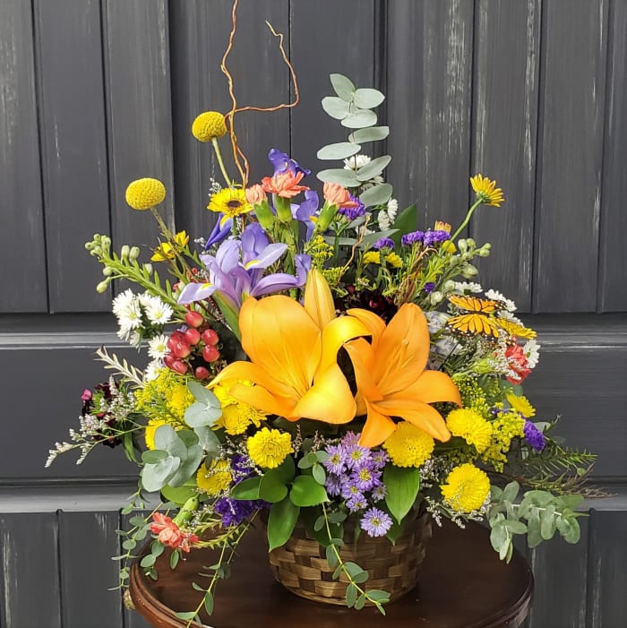 Meadowlands Basket With Butterfly