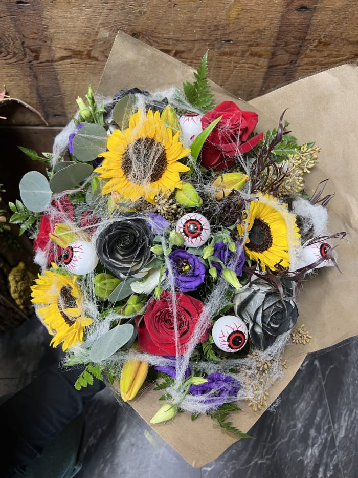 Niko's Spooky Bouquet