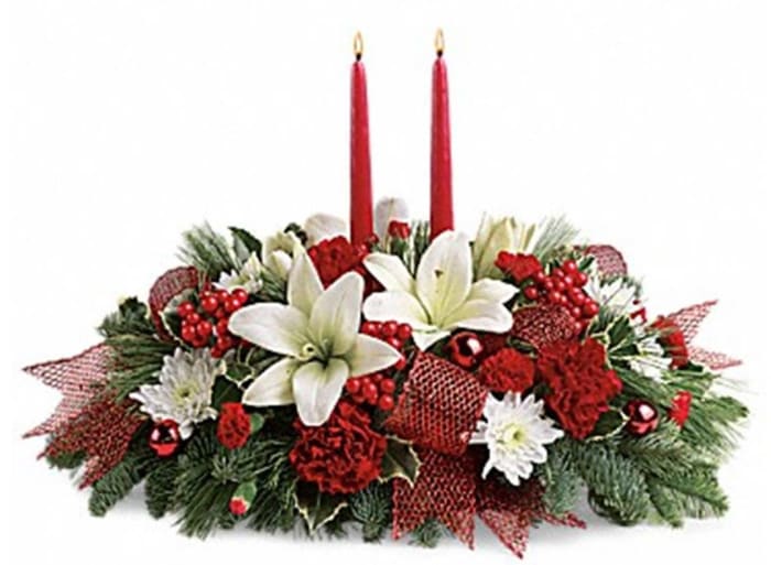 Yuletide Magic Centerpiece