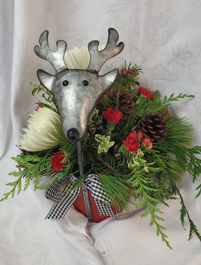 Comet's Country Christmas Bouquet