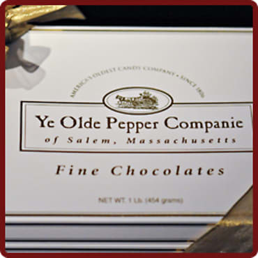 Ye Olde Pepper Companie - Traditional Box