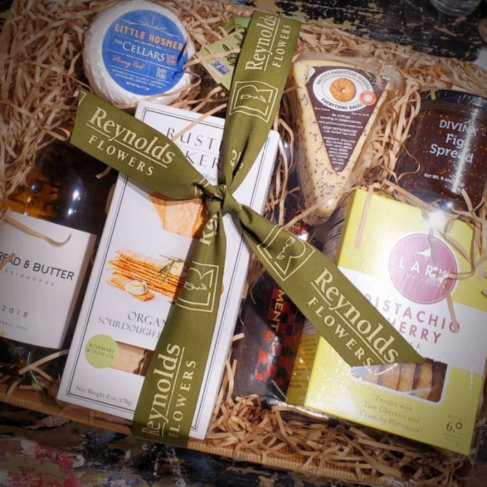 Wine & Cheese Winter Gift Tray