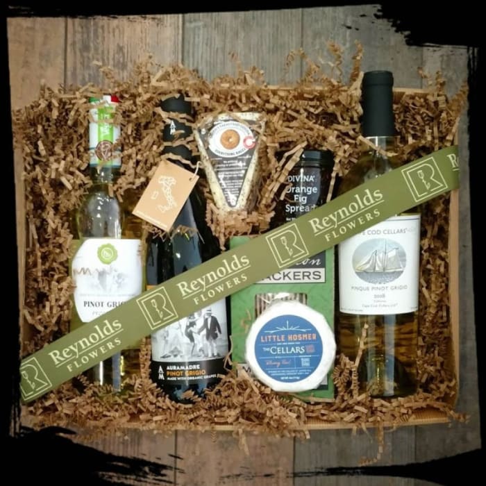 Pinot Grigio Delight Gift Tray