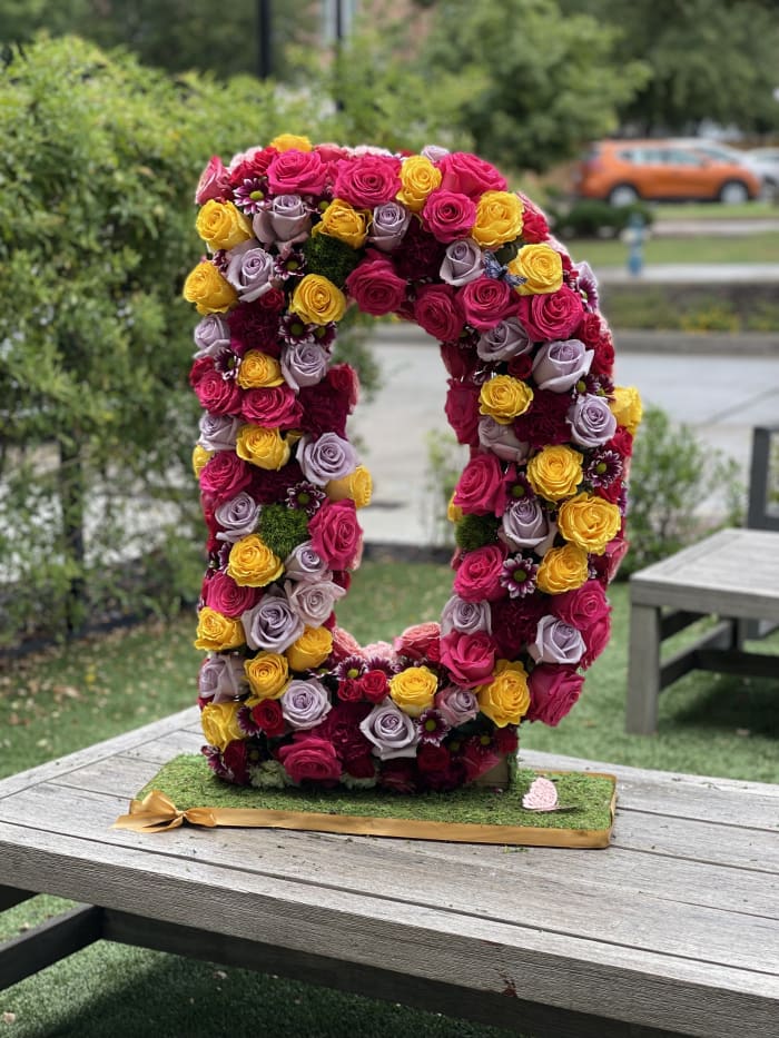 "D" STANDING FRESH FLORAL LETTER