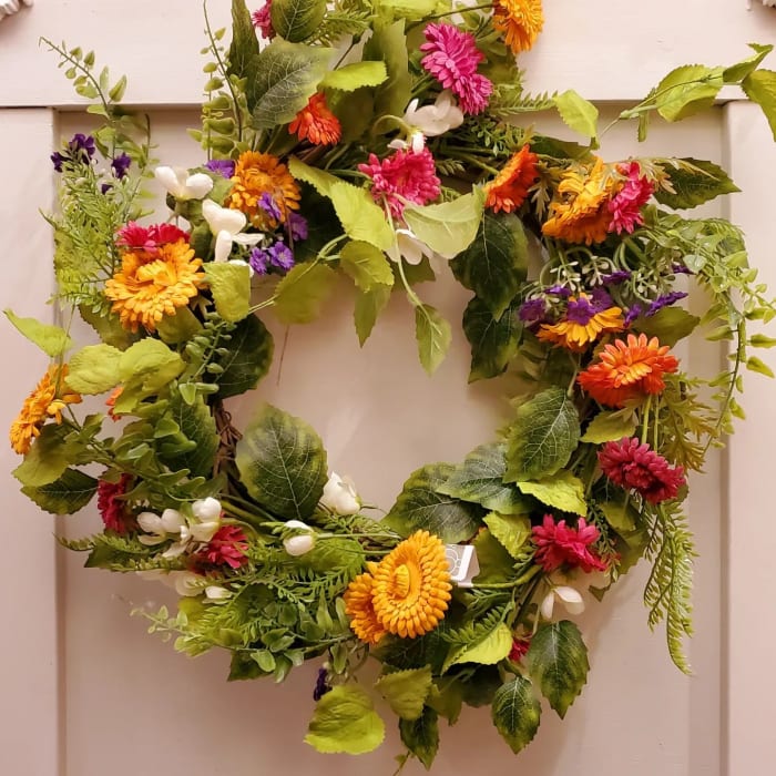 Calendula Blossom 20" Artificial Wreath