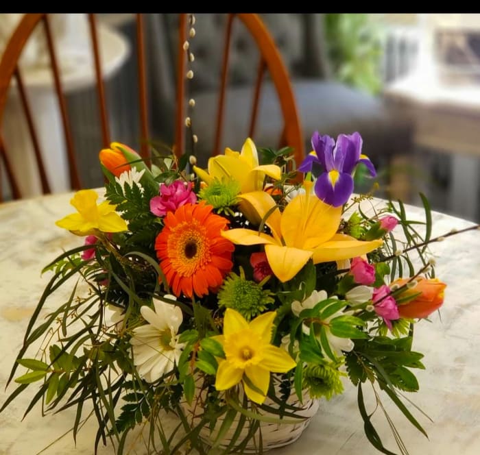 Spring Breeze Table Arrangement