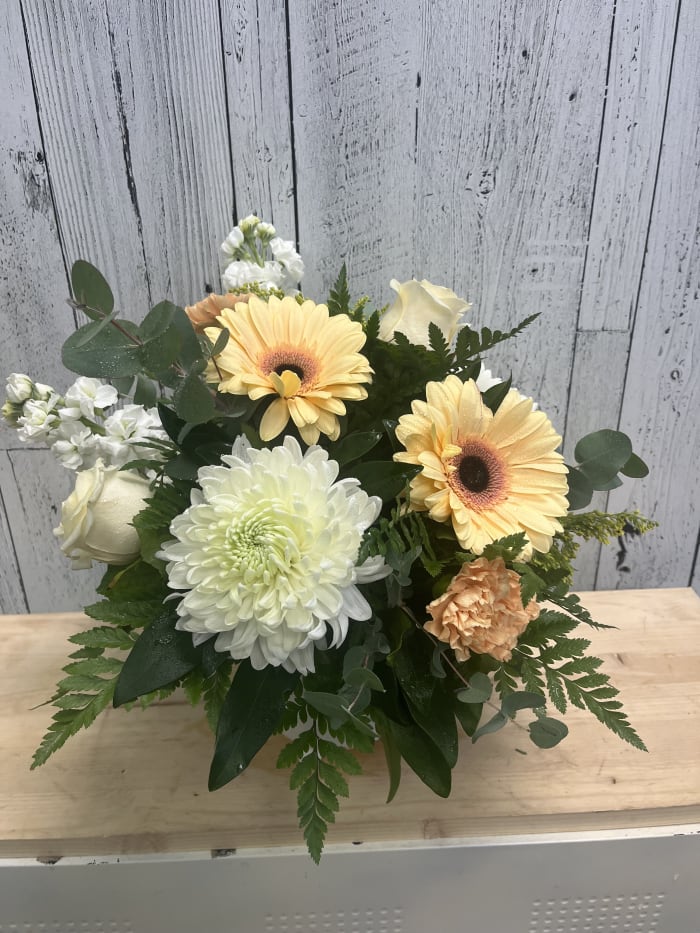 Warmly Remembered Flower Delivery ABBOTSFORD BC She's My Florist