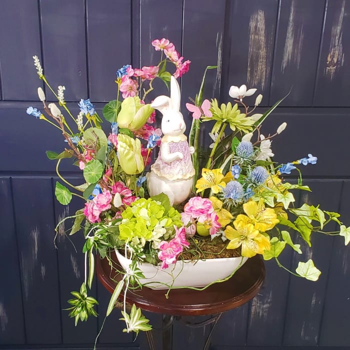  Bunny in The Garden Silk Arrangement