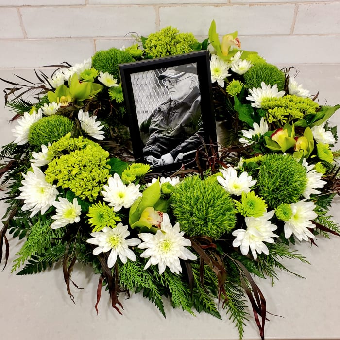 Garden Wreath Photo & Urn Surround in Greens