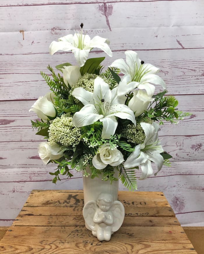 Cherub Planter with White Silks (Artificial)