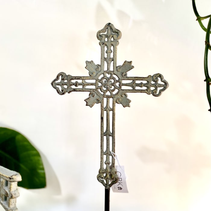 Metal Cross Garden Stake D