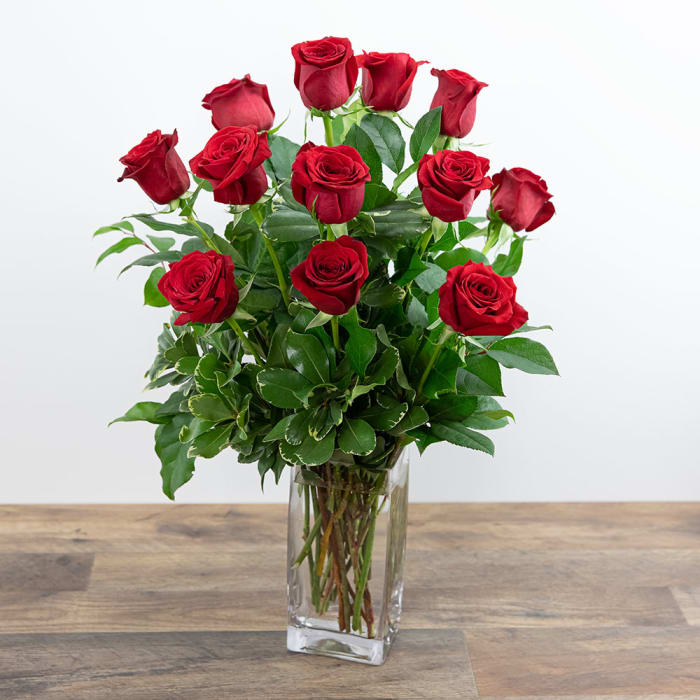 Classic Dozen Red Roses