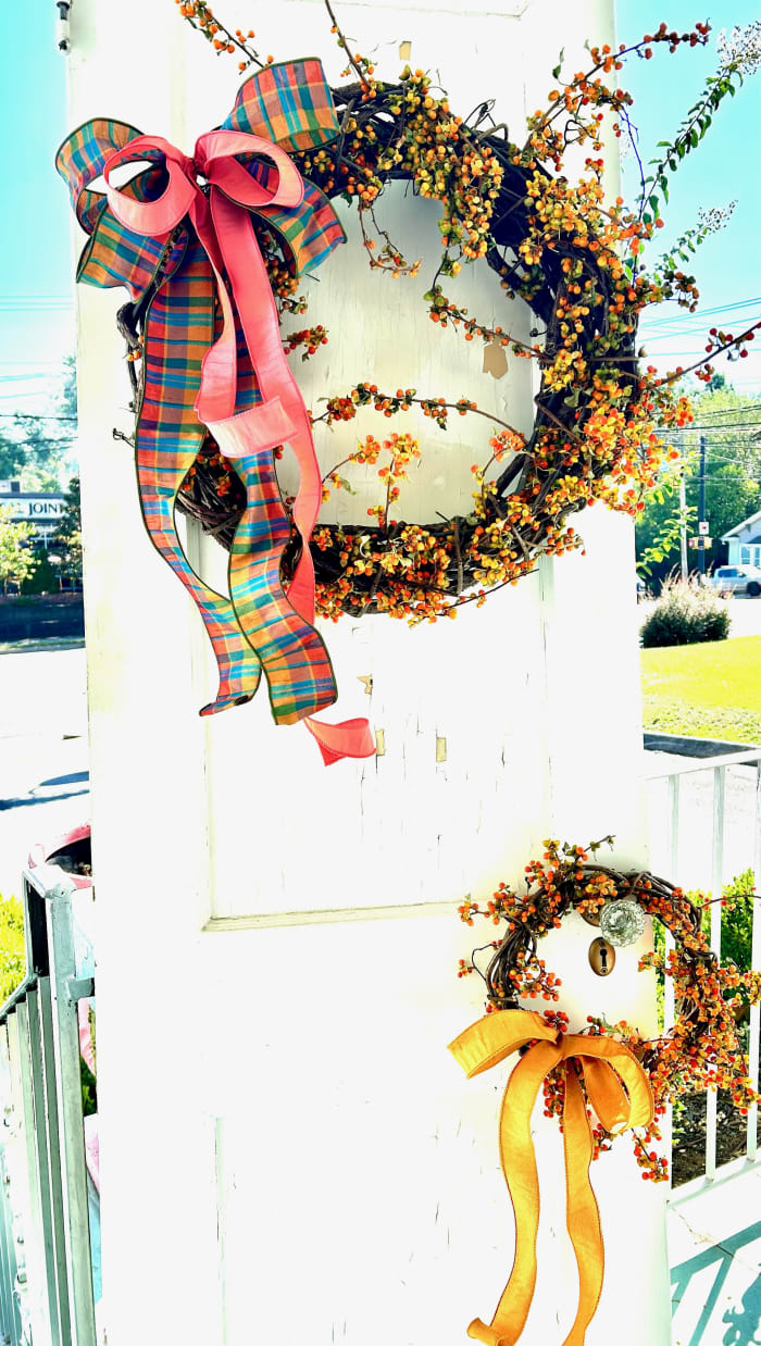 Fresh Bittersweet Grapevine Wreath (with or without bow extra 25$ charge)