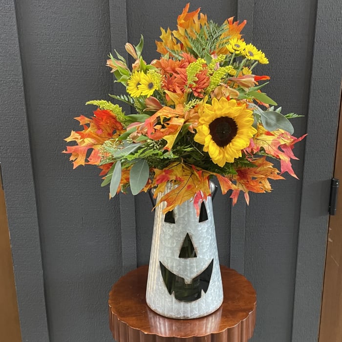 JACK-O-LANTERN CANDLEHOLDER