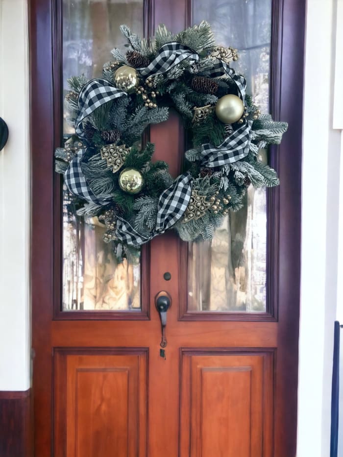 Plaid Elegance Silk Wreath