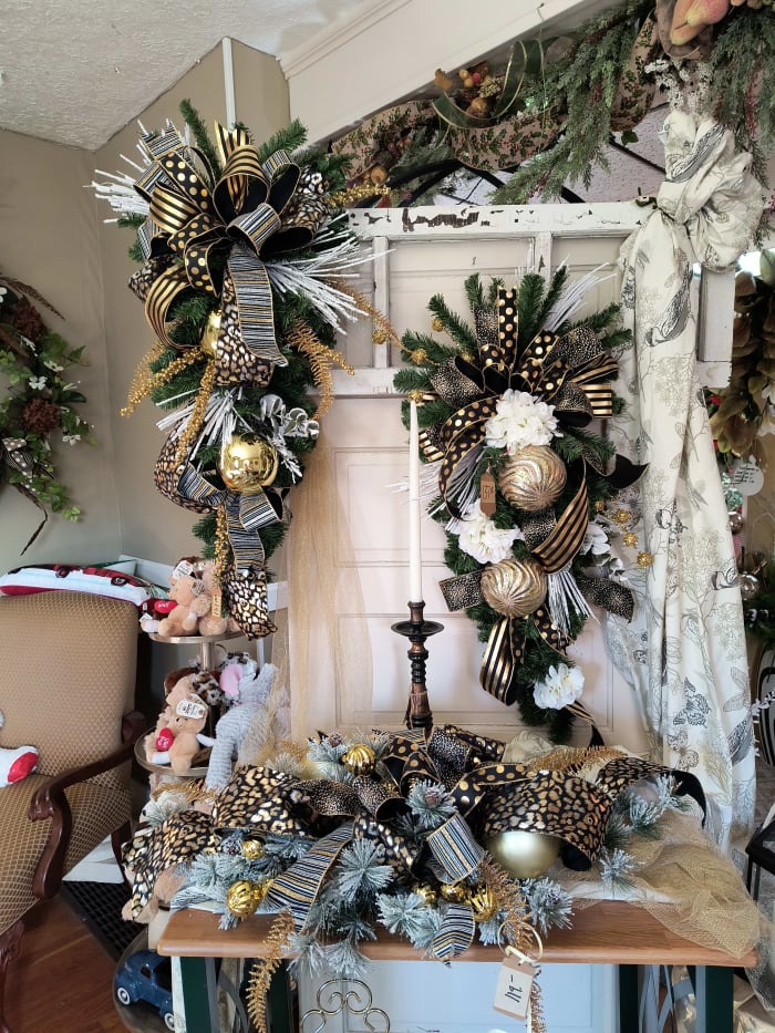 Black and Gold Christmas Set 2 Swags 1 Centerpiece