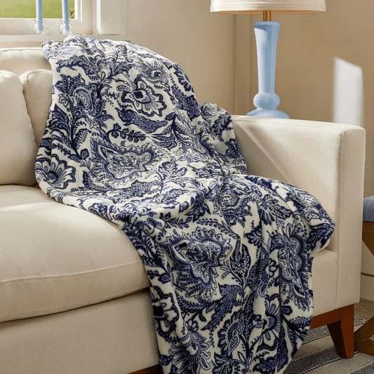 Solid Throw Blanket - Tranquil Medaillion