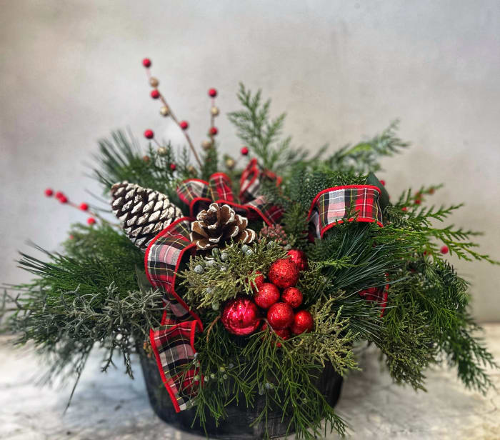 Holiday Homecomings Basket