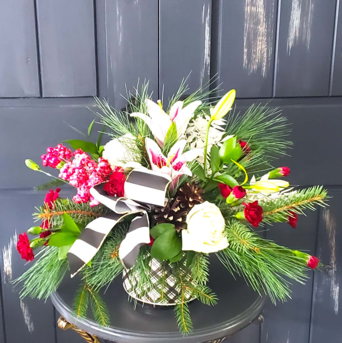 Make Memories Holiday Centerpiece