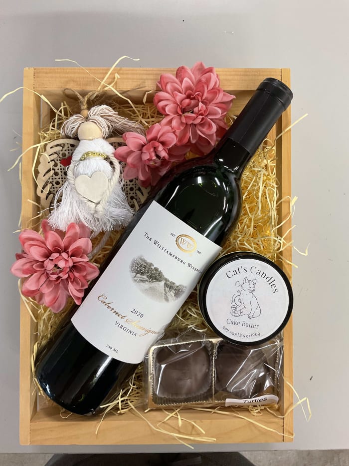 Williamsburg Winery Cabernet Sauvignon Gift Basket