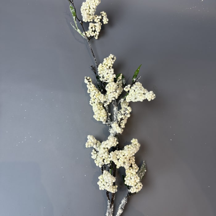 SNOWED BERRY CLUSTER SPRAY 35''L