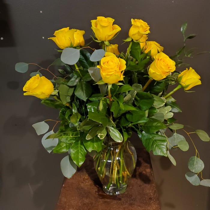 Long Stem Yellow Roses