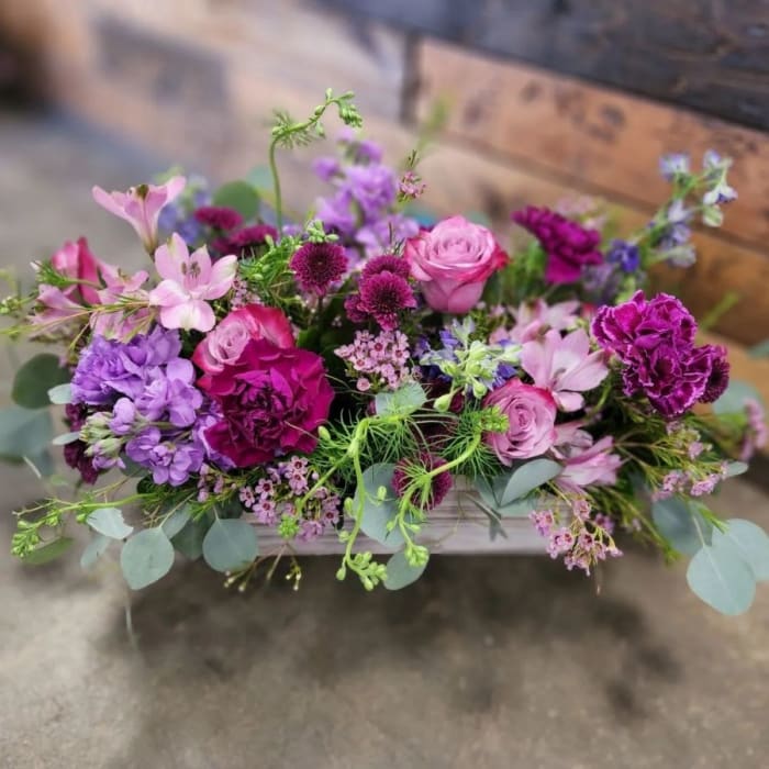 Country Crate - Specialty Flowers